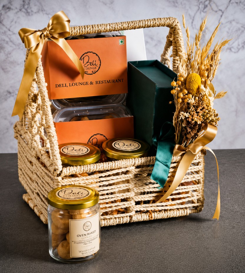 Elegant Woven Gift Hamper Basket