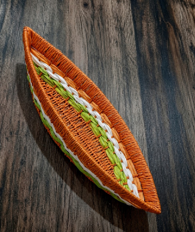 Elongated, Canoe-Shaped Serving Basket